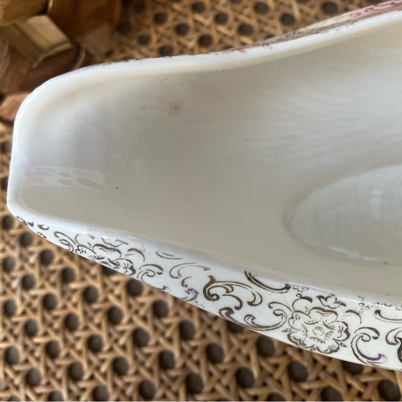 French Saxon China 22K Gold Lace Gravy Boat with Floral Bouquet - Picture 14 of 14